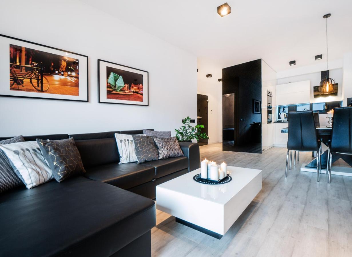 Apartamenty Homely Place Casa Verona - Stary Rynek - Parking Poznań Buitenkant foto
