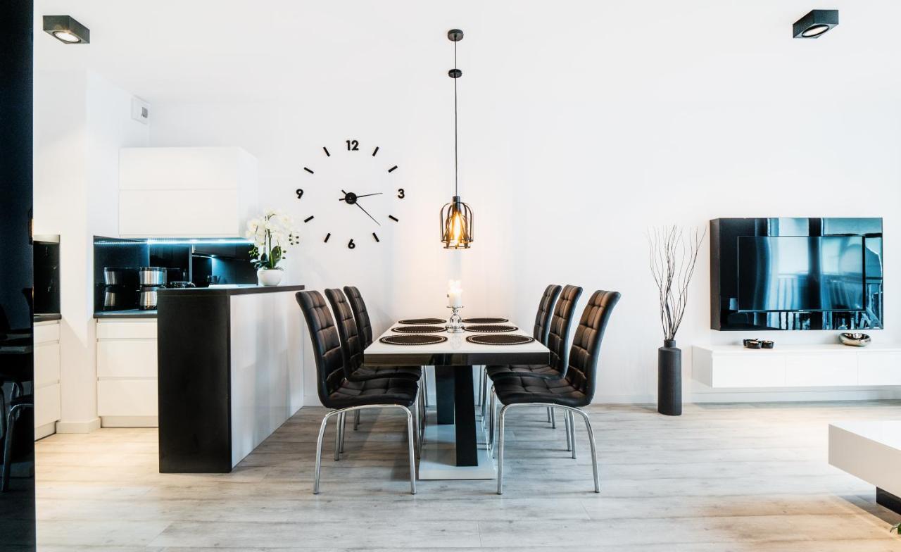 Apartamenty Homely Place Casa Verona - Stary Rynek - Parking Poznań Buitenkant foto