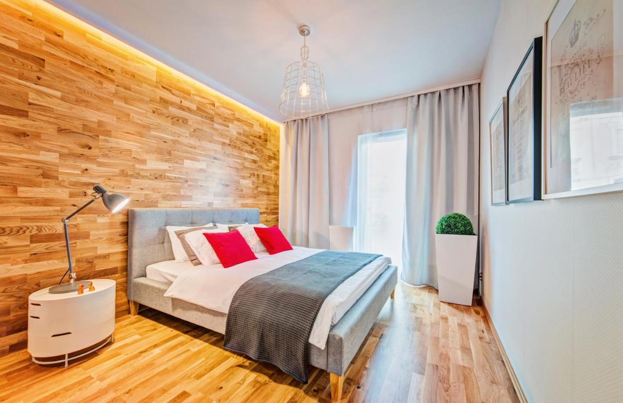 Apartamenty Homely Place Casa Verona - Stary Rynek - Parking Poznań Buitenkant foto