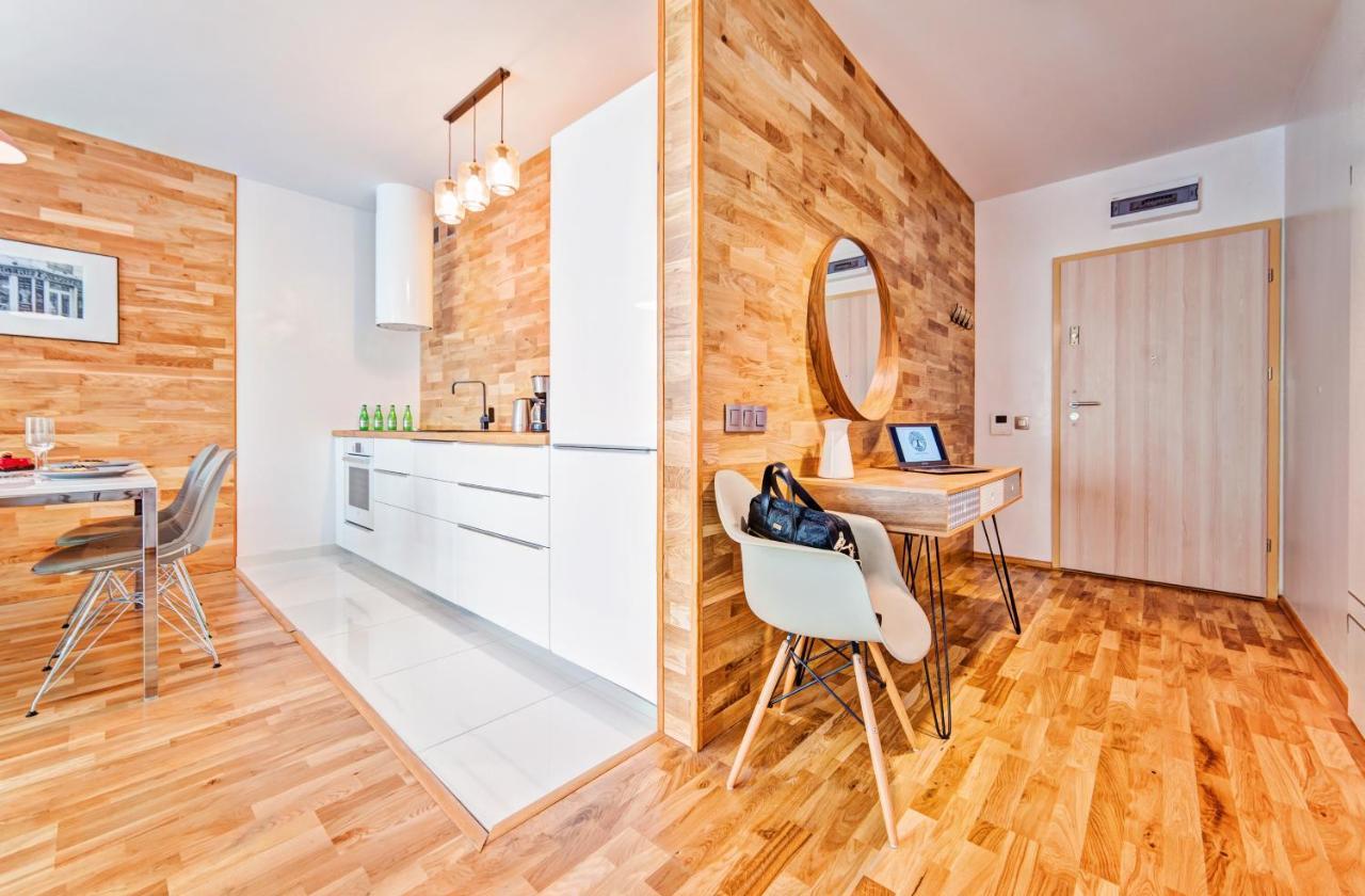 Apartamenty Homely Place Casa Verona - Stary Rynek - Parking Poznań Buitenkant foto